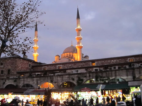 Tinnar och torn i Istanbul.