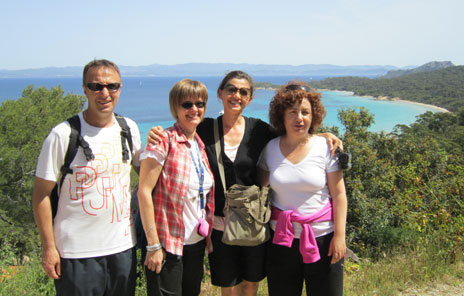 Tre av projektets lärare och en fru: Demitris (Grekland),<br />Garifalia (Grekland), Bahar ( Turkiet) och Teodora, (Grekland), Demitris fru.
